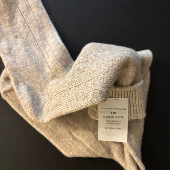 WHITE + WARREN CASHMERE RIBBED SOCKS - Picture 3 of 6